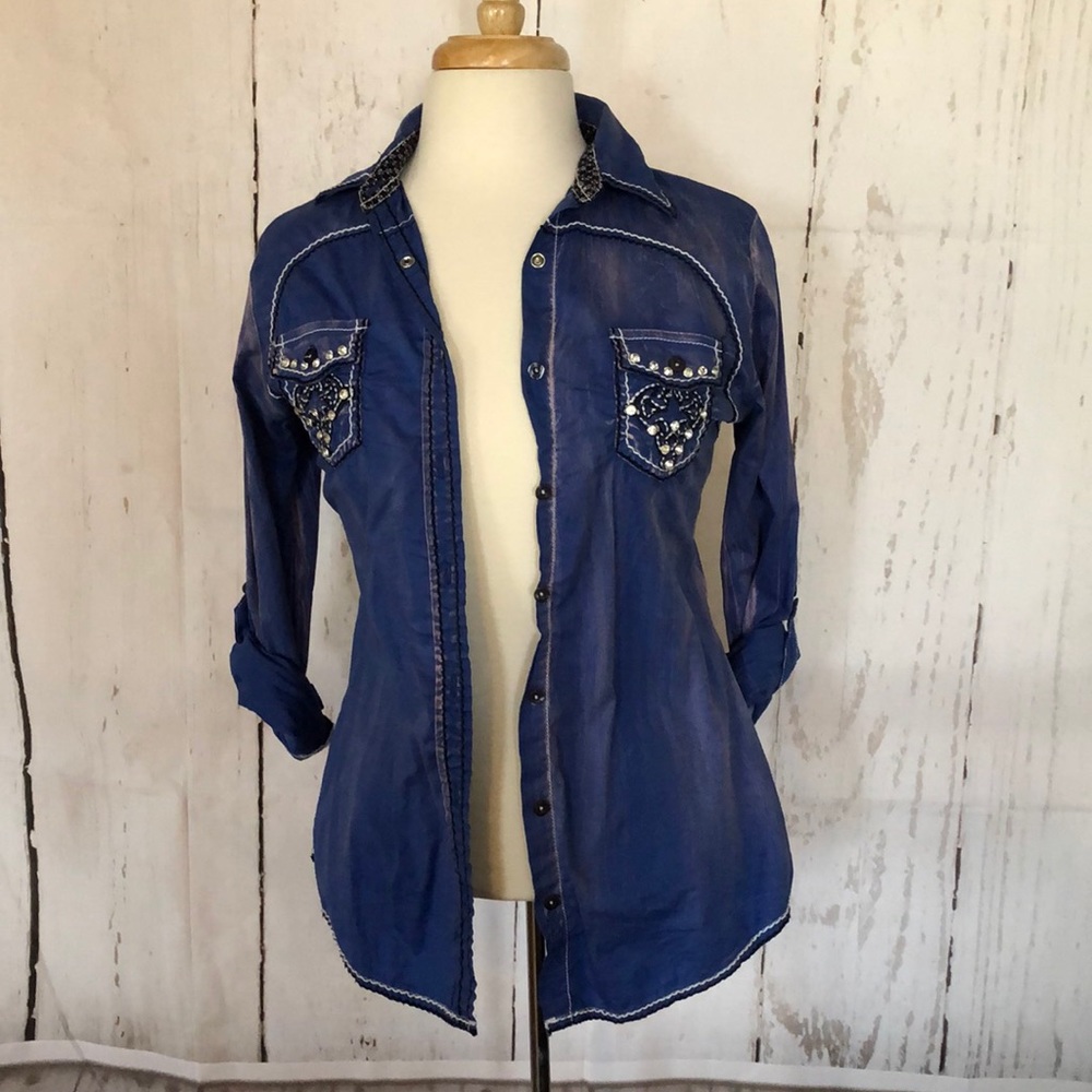 The Buckle - Roar embellished button down shirt